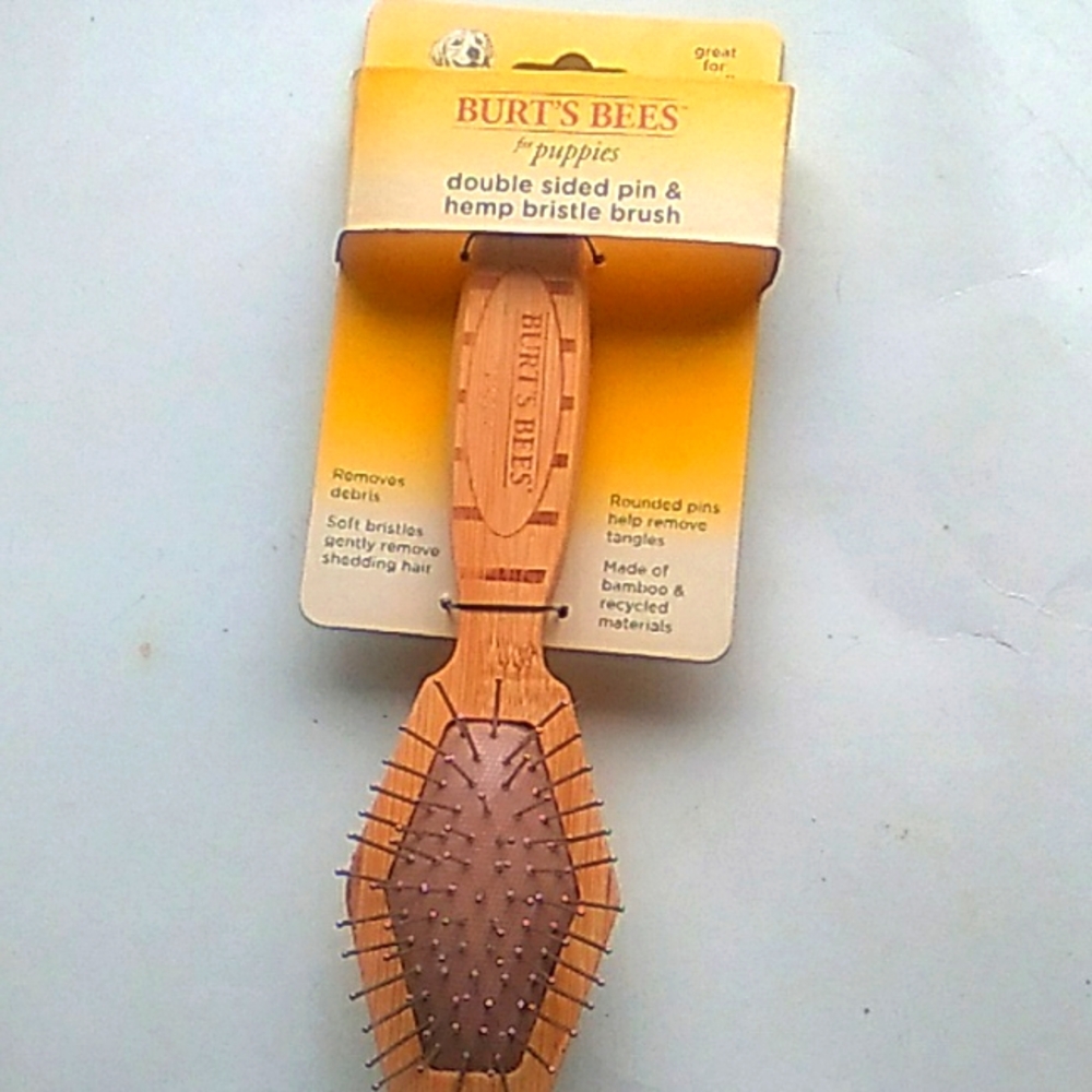 Burts bees pet brush